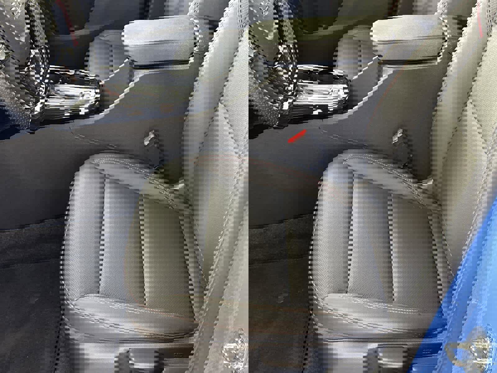 Used 2024 Chevrolet Trax RS w/ Sunroof Package image 11