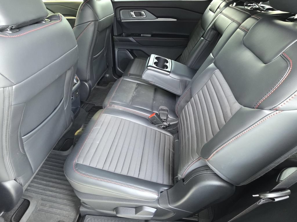Used 2026 Ford Explorer ST-Line RWD image 9