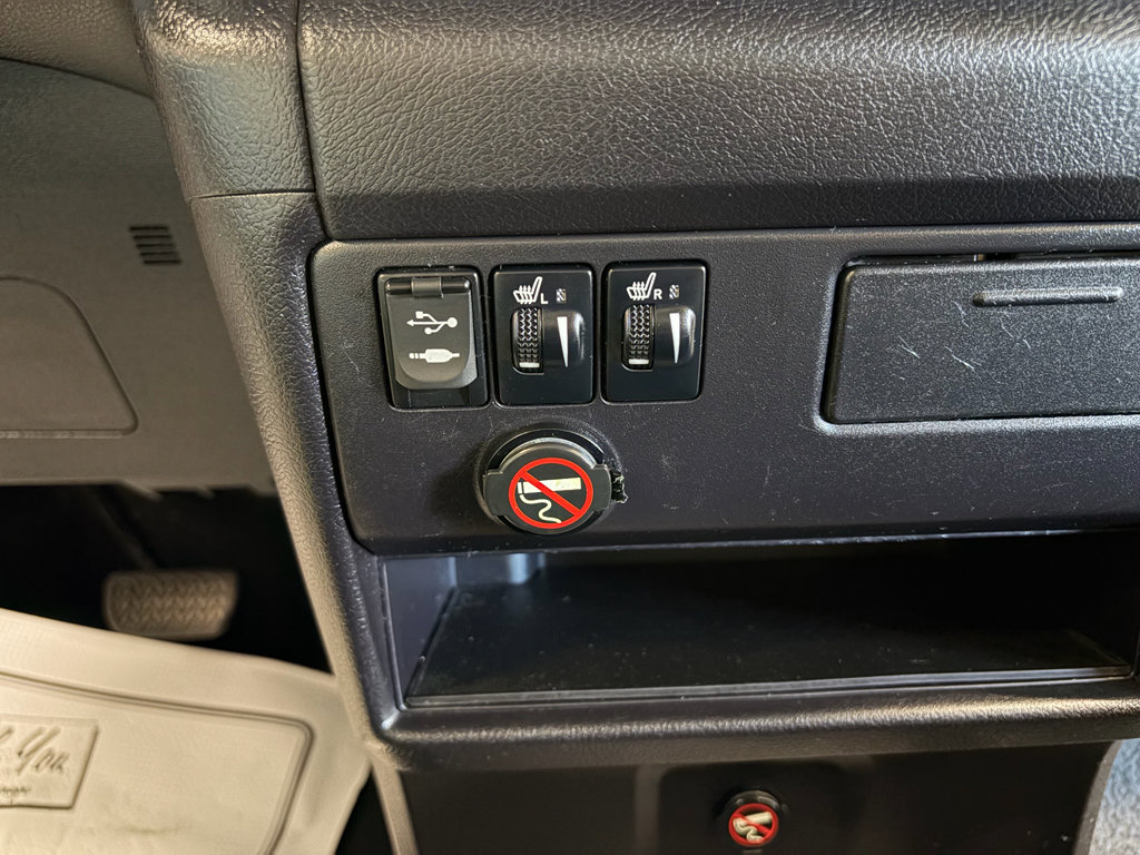 Used 2017 Toyota Sienna SE FWD image 22