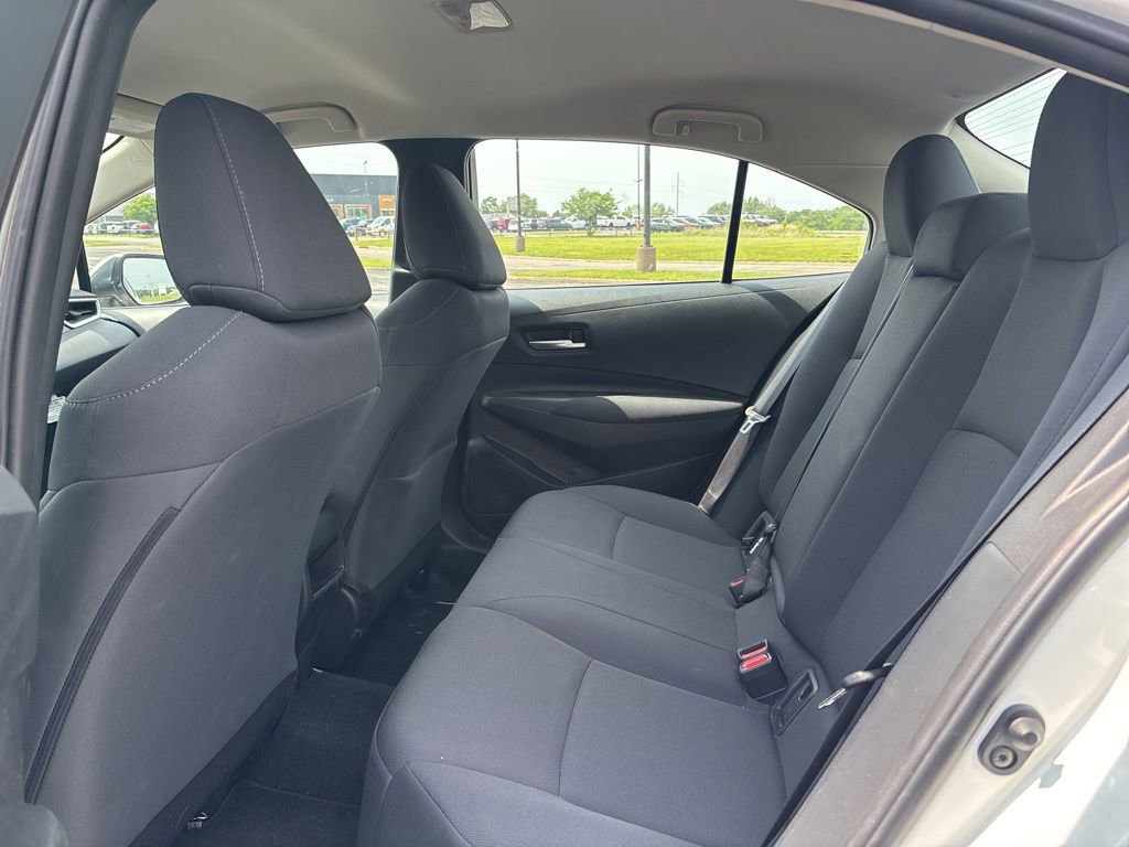 Used 2021 Toyota Corolla LE FWD image 9