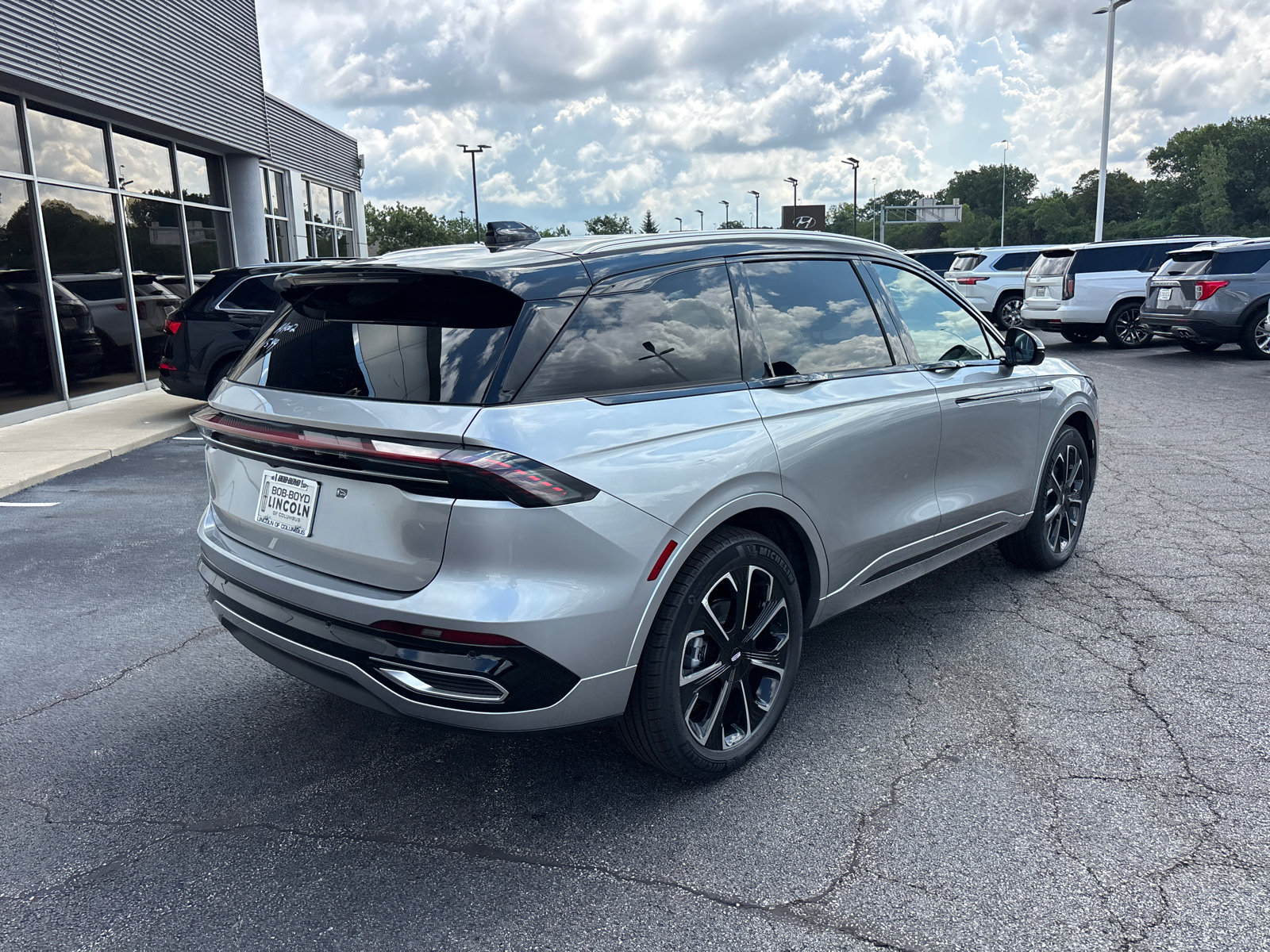 New 2026 Lincoln Nautilus Reserve AWD/4WD image 7