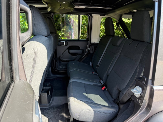 Used 2026 Jeep Wrangler Unlimited Sport AWD/4WD image 17