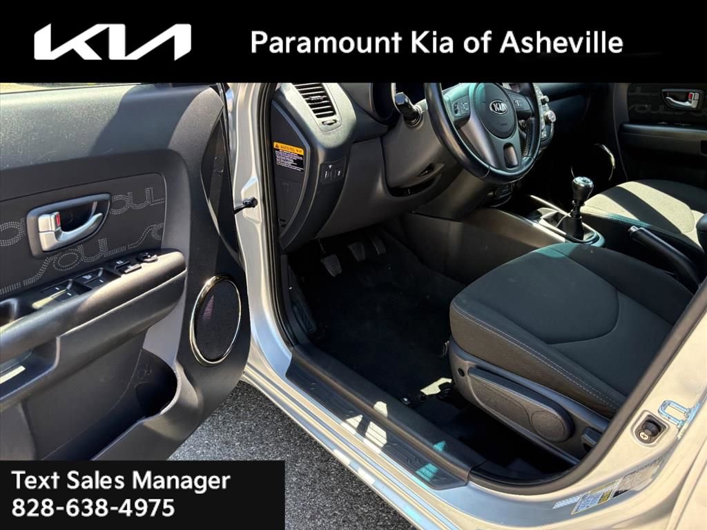Used 2013 Kia Soul + FWD image 14