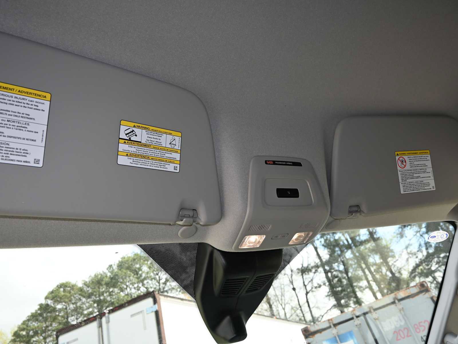 New 2025 Ford Transit 250 148 Medium Roof image 17