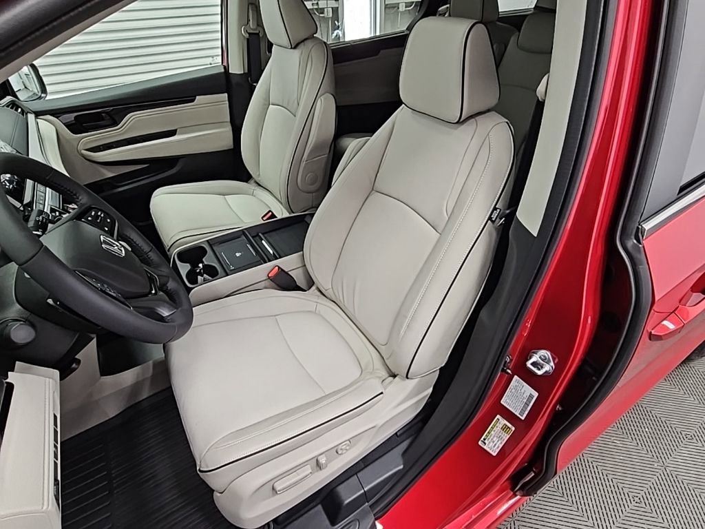 New 2026 Honda Odyssey Touring image 29