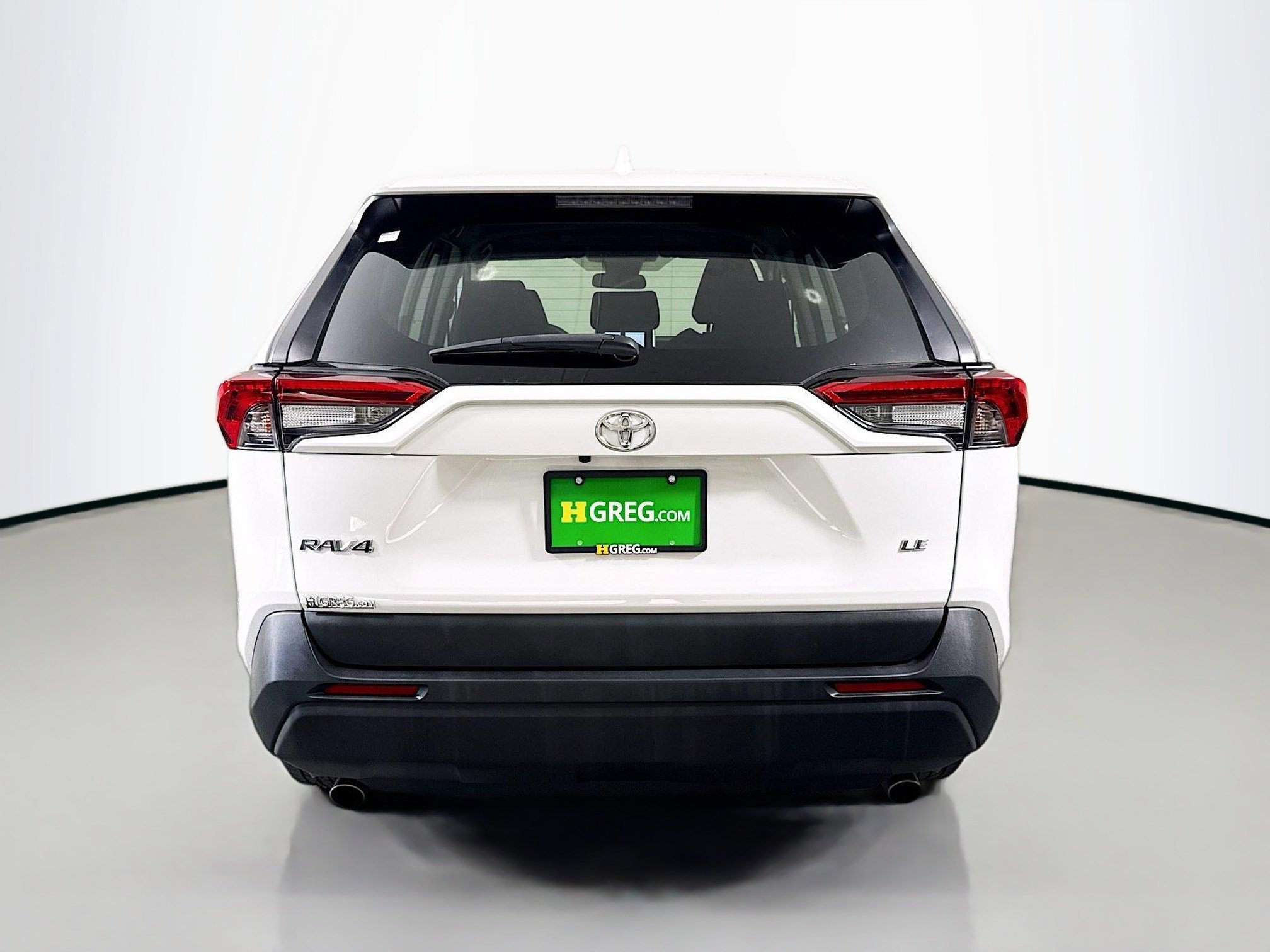 Used 2024 Toyota RAV4 LE image 8