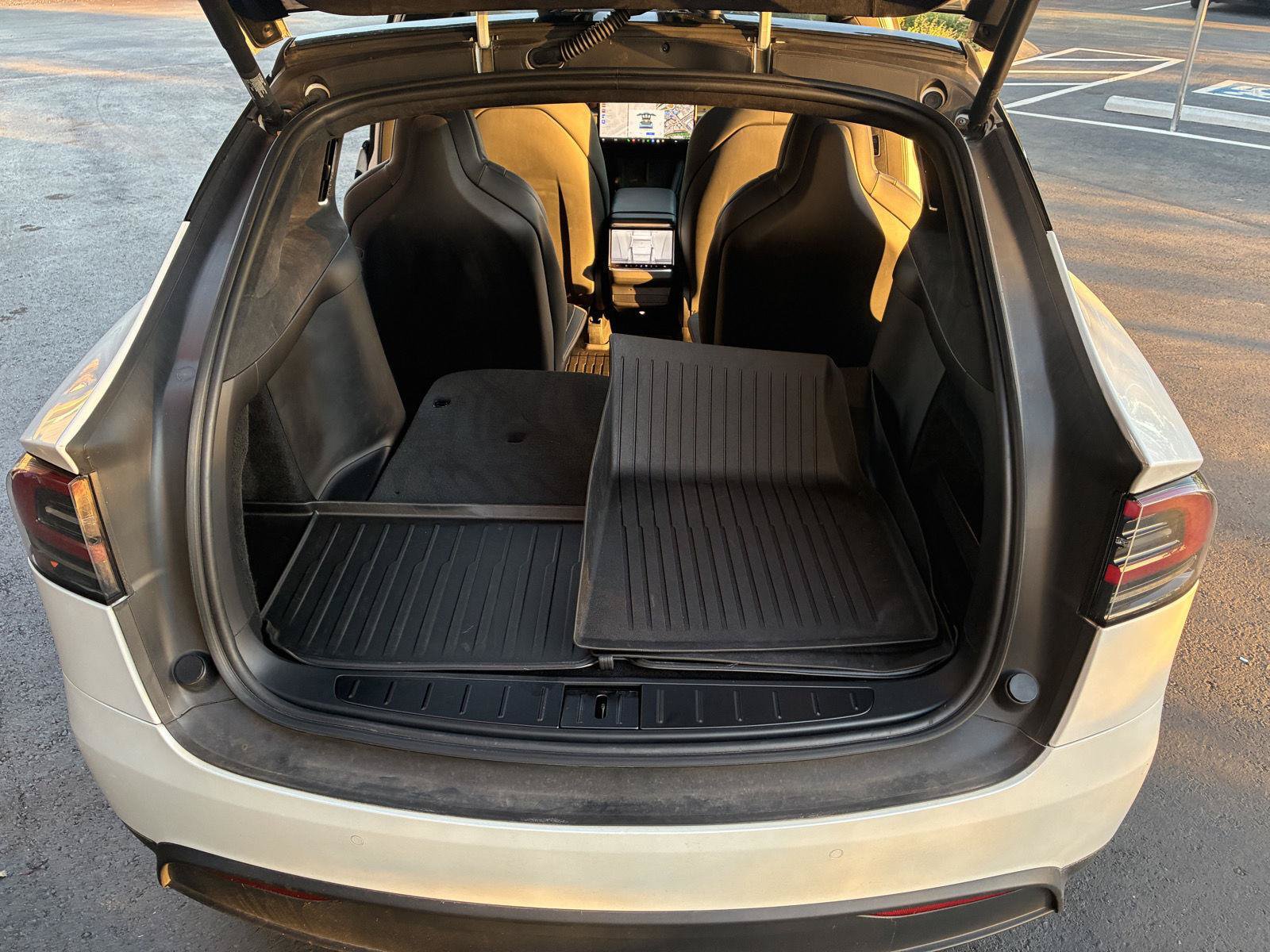 Used 2023 Tesla Model X Plaid AWD/4WD image 10