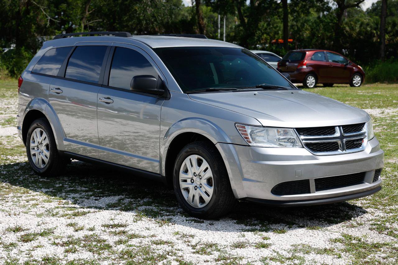 Used 2020 Dodge Journey SE FWD image 13