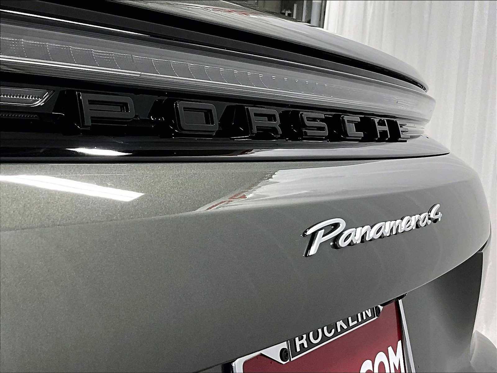 Used 2026 Porsche Panamera 4 image 35