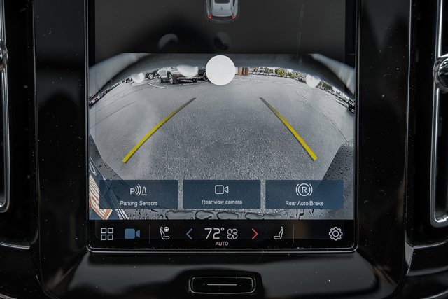 Certified 2025 Volvo XC40 B5 Core w/ Protection Package Premier image 41