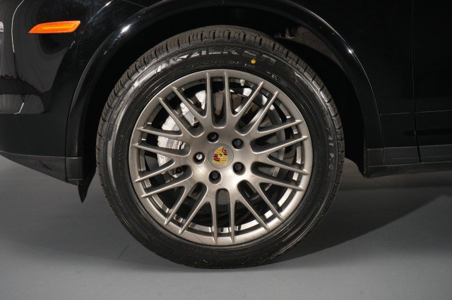 Used 2018 Porsche Cayenne Platinum Edition AWD/4WD image 60