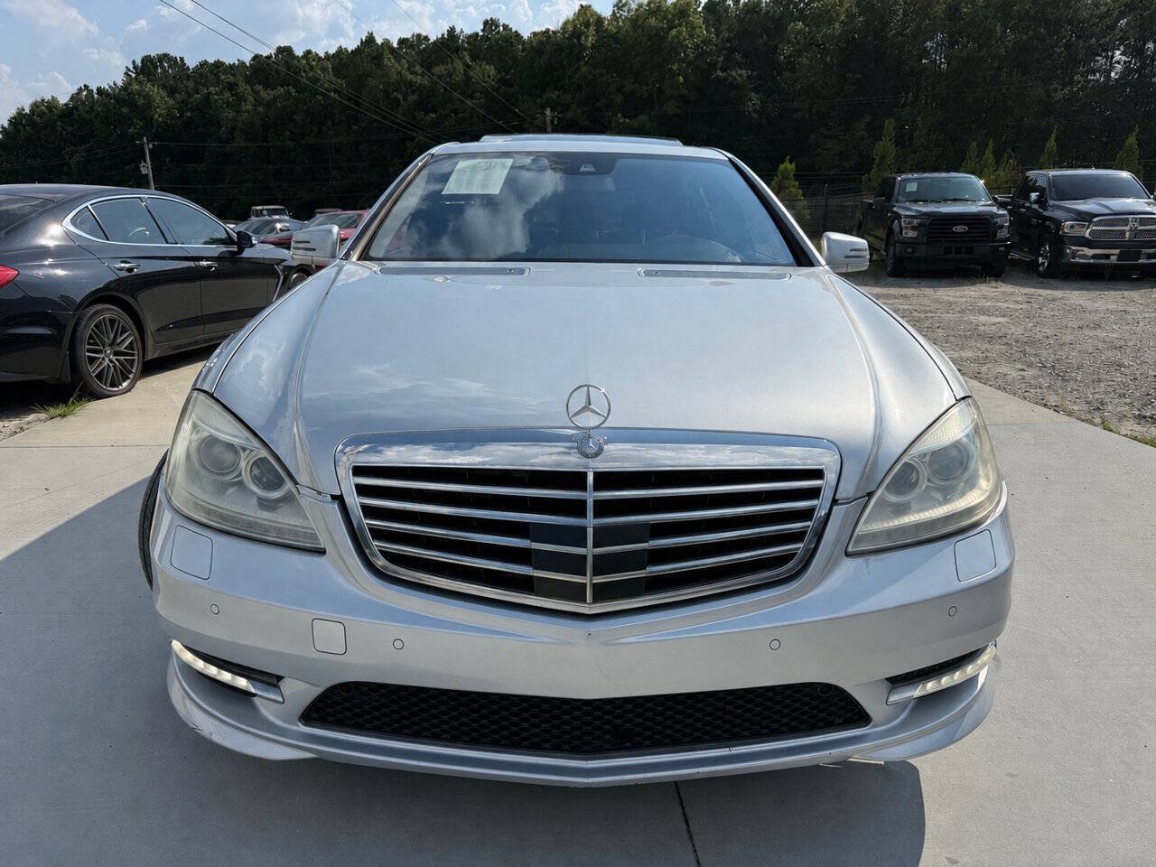 Used 2010 Mercedes-Benz S 550 image 2
