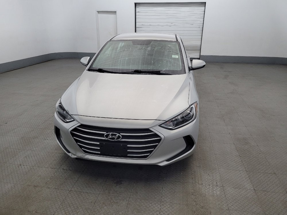 Used 2018 Hyundai Elantra SE w/ Winter Weather Package FWD image 15