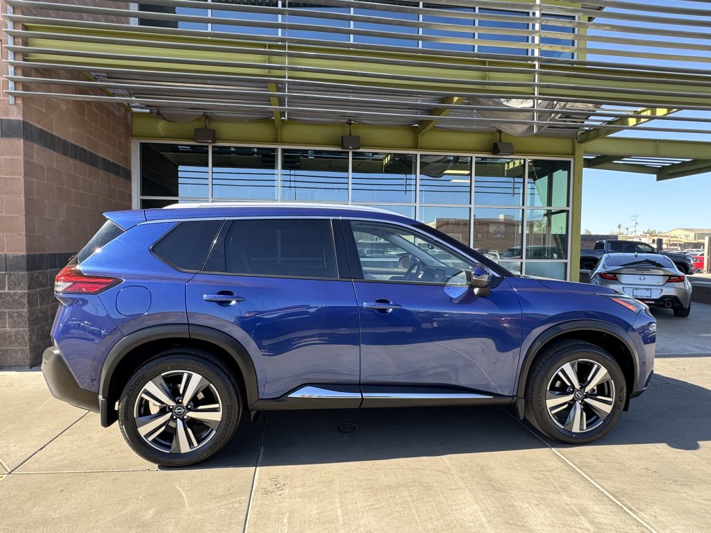 Used 2023 Nissan Rogue SL w/ SL Premium Package FWD image 9