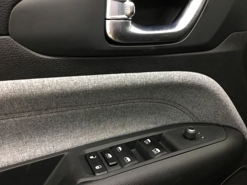 Used 2024 Jeep Compass Latitude image 7
