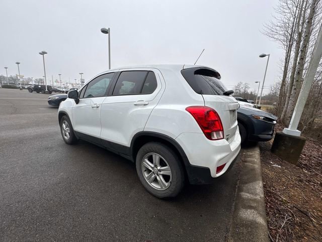 Used 2022 Chevrolet Trax LS w/ Tint and Cruise Package image 7