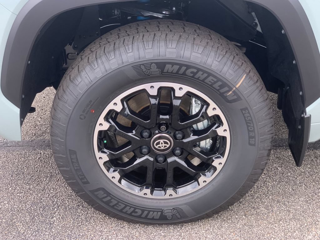 New 2026 Toyota Tundra SR5 AWD/4WD image 30
