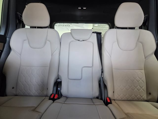New 2026 Volvo XC90 B6 Plus w/ Protection Package Premier AWD/4WD image 39