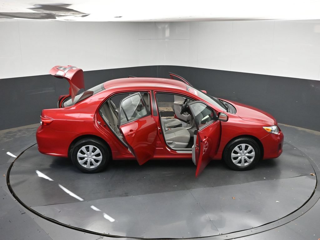 Used 2011 Toyota Corolla LE FWD image 39