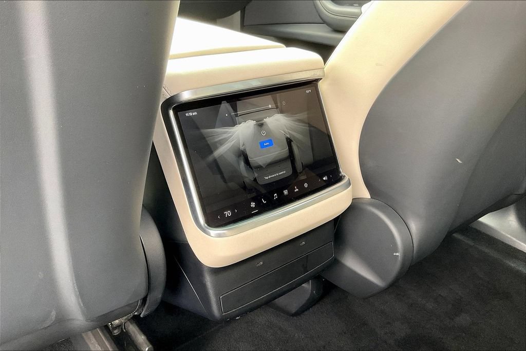 Used 2023 Tesla Model X AWD/4WD image 7