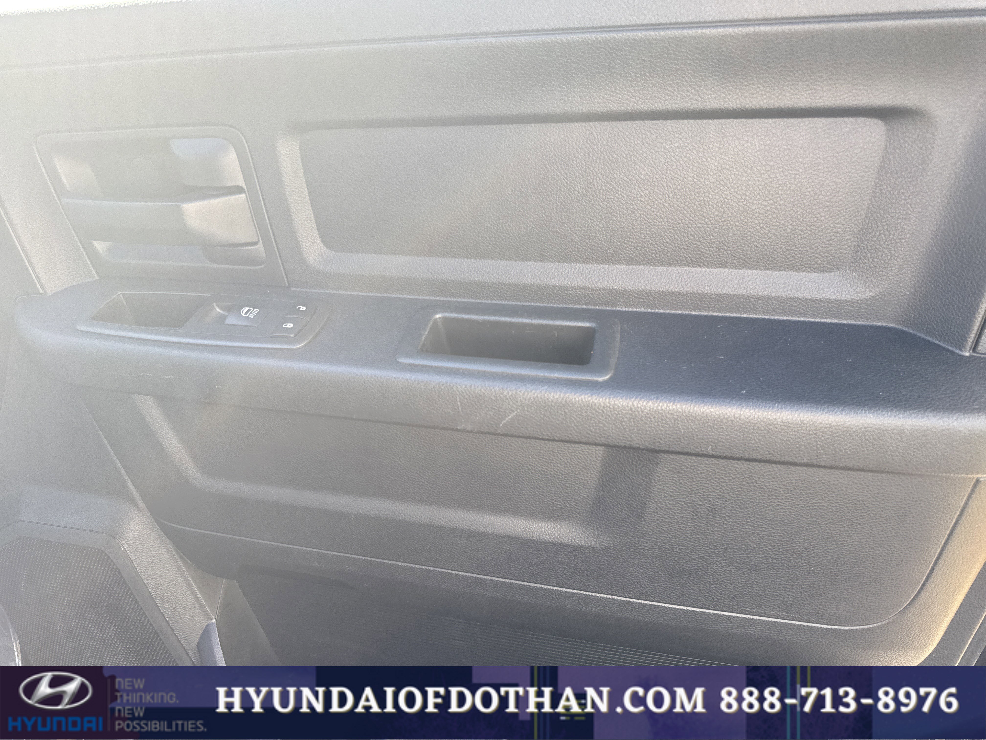 Used 2018 RAM 1500 Express w/ Express Value Package image 16