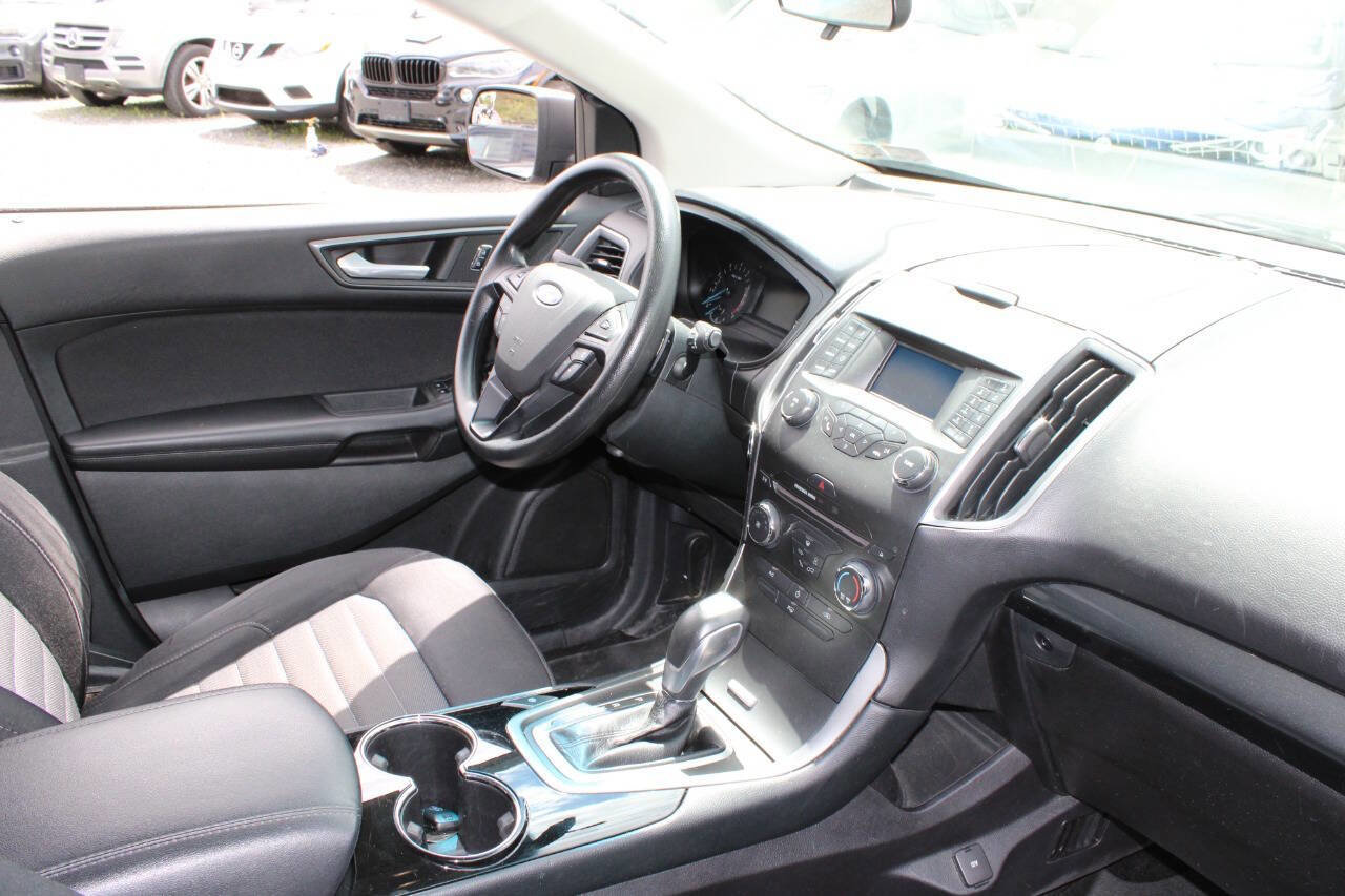 Used 2016 Ford Edge SE AWD/4WD image 12