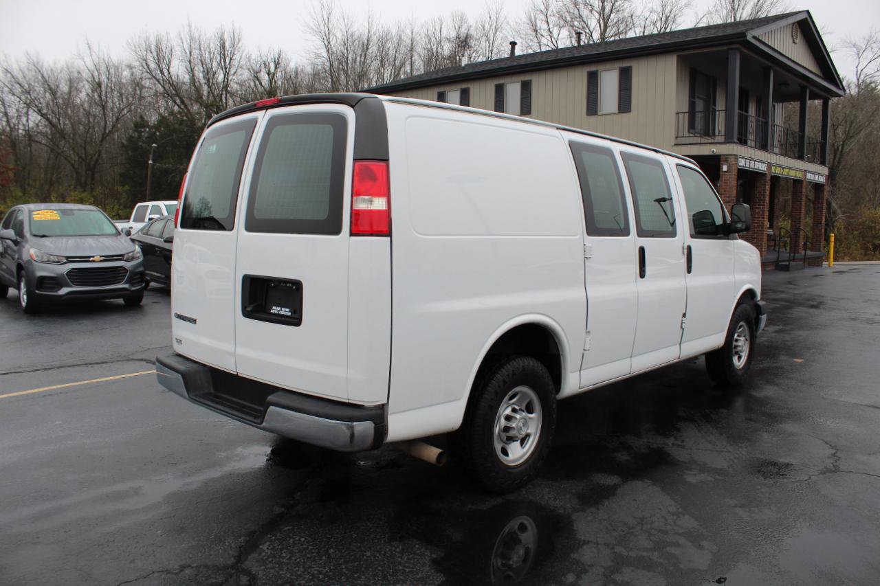 Used 2019 Chevrolet Express 2500 RWD 2500 135 w/ Driver Convenience Package image 5