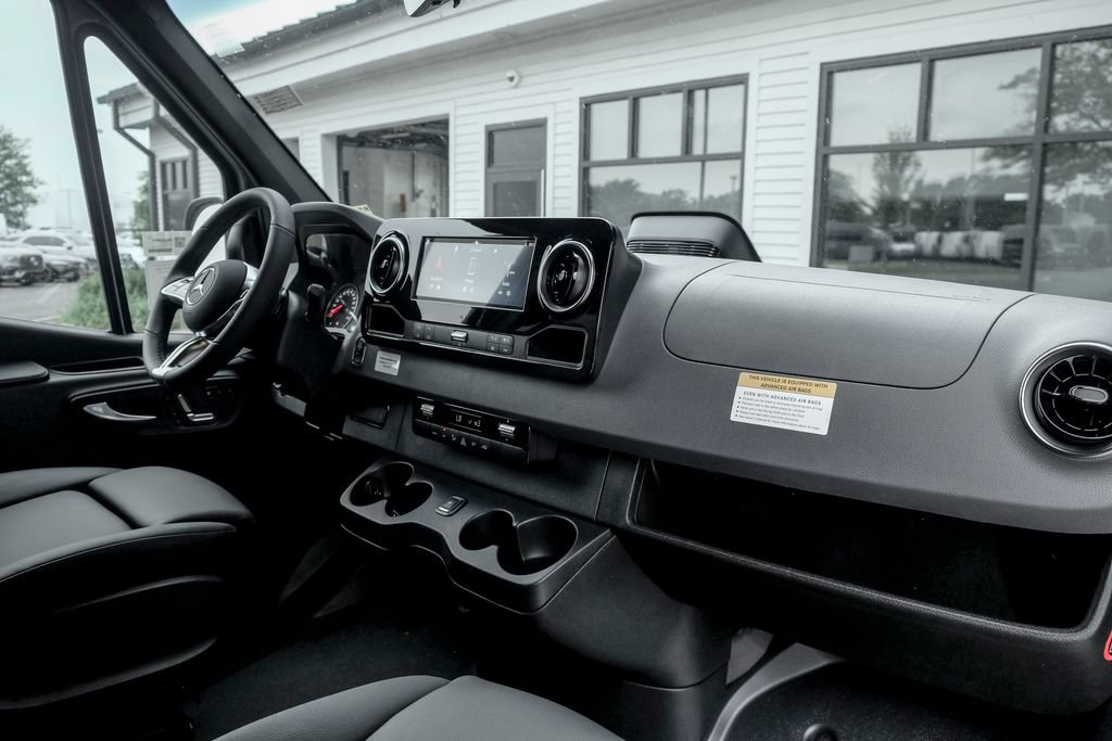 New 2026 Mercedes-Benz Sprinter 2500 image 24