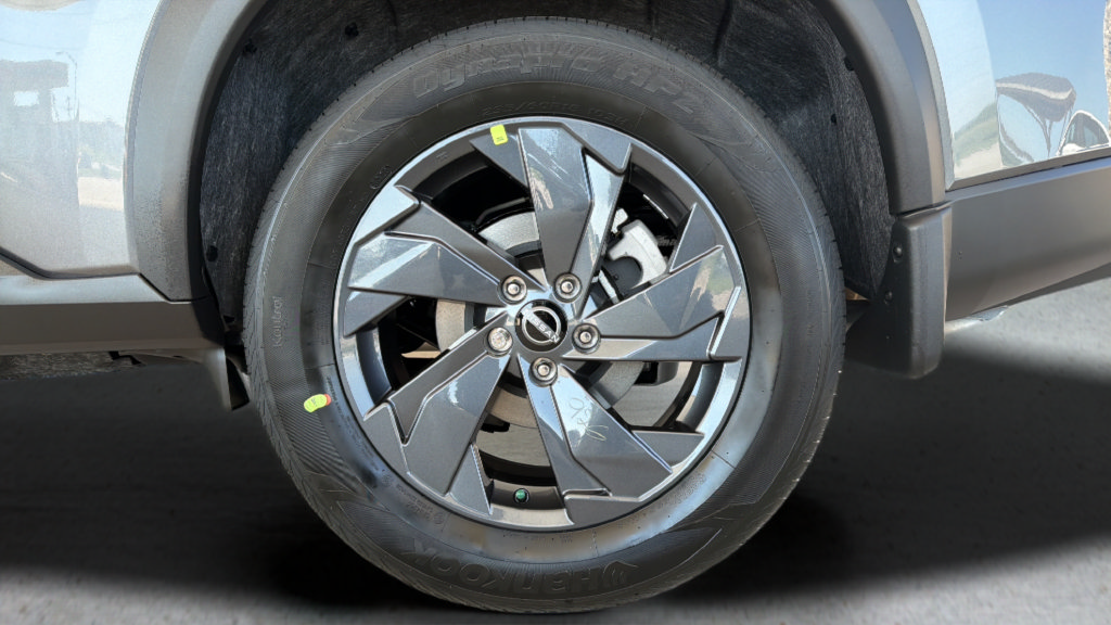 New 2026 Nissan Rogue SV AWD/4WD image 15