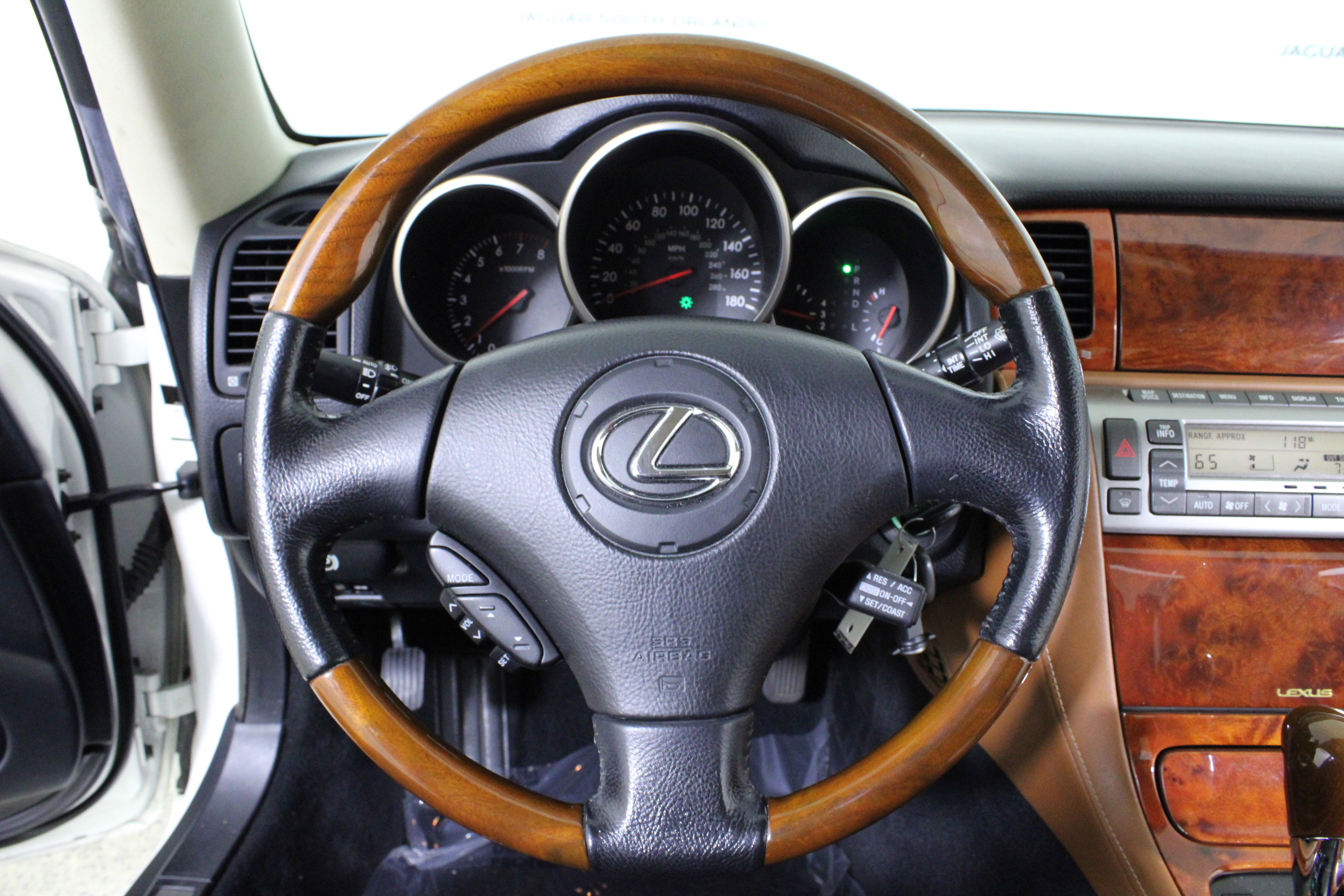 Used 2003 Lexus SC 430 image 17