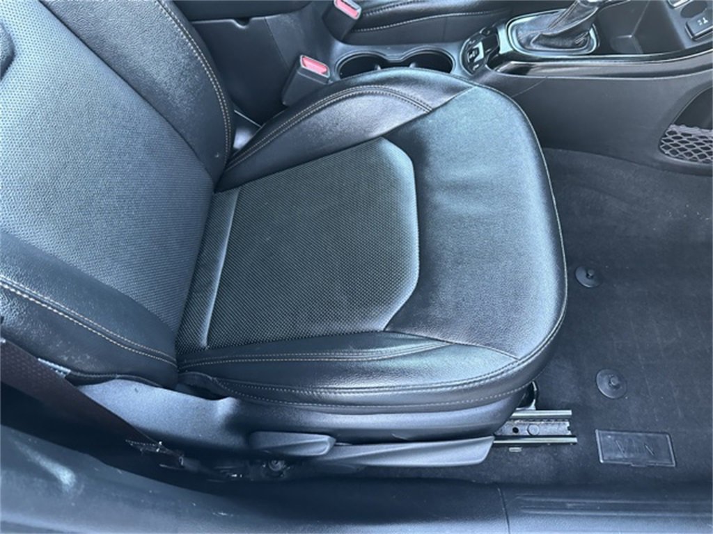 Used 2021 Jeep Compass Limited image 12