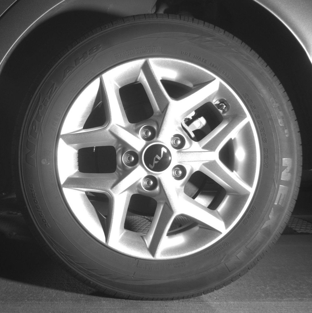 Used 2025 Kia Soul LX w/ LX Technology Package FWD image 14