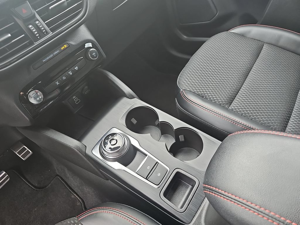 Used 2024 Ford Escape ST-Line w/ Tech Pack #1 FWD image 25