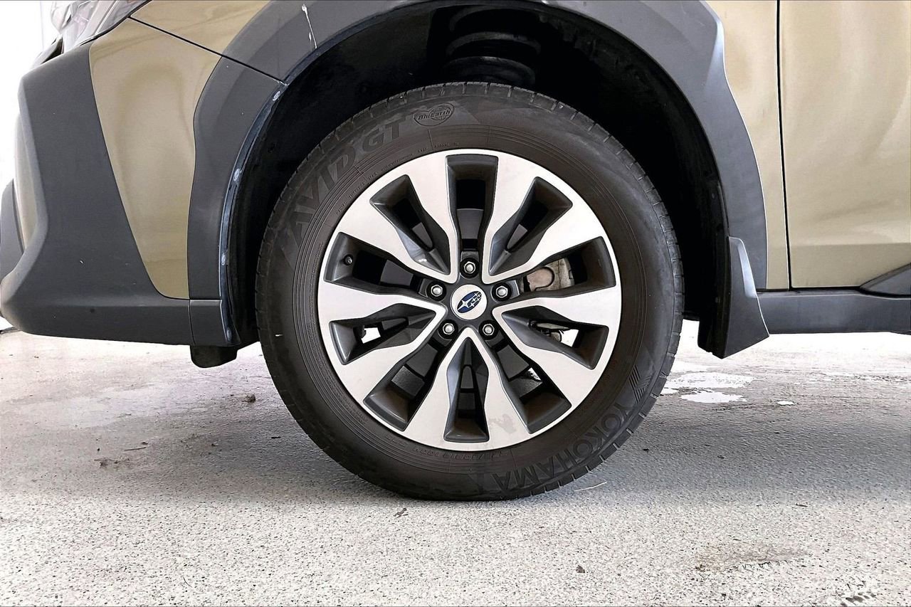 Used 2023 Subaru Outback Limited image 6