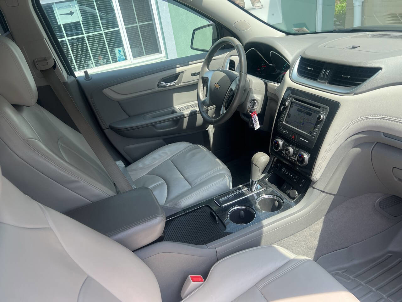 Used 2016 Chevrolet Traverse LT image 18