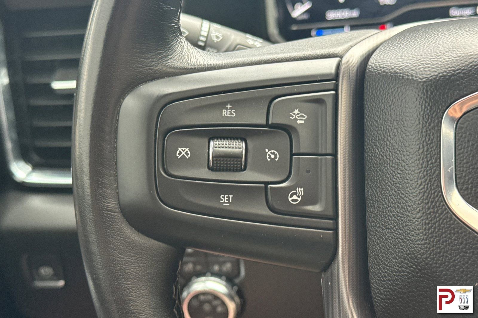Used 2024 GMC Sierra 3500 Denali Ultimate AWD/4WD image 27