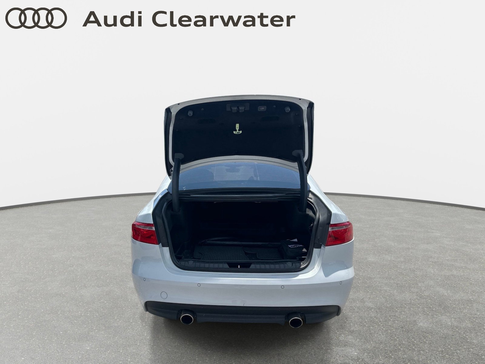 Used 2020 Jaguar XF Checkered Flag AWD/4WD image 6