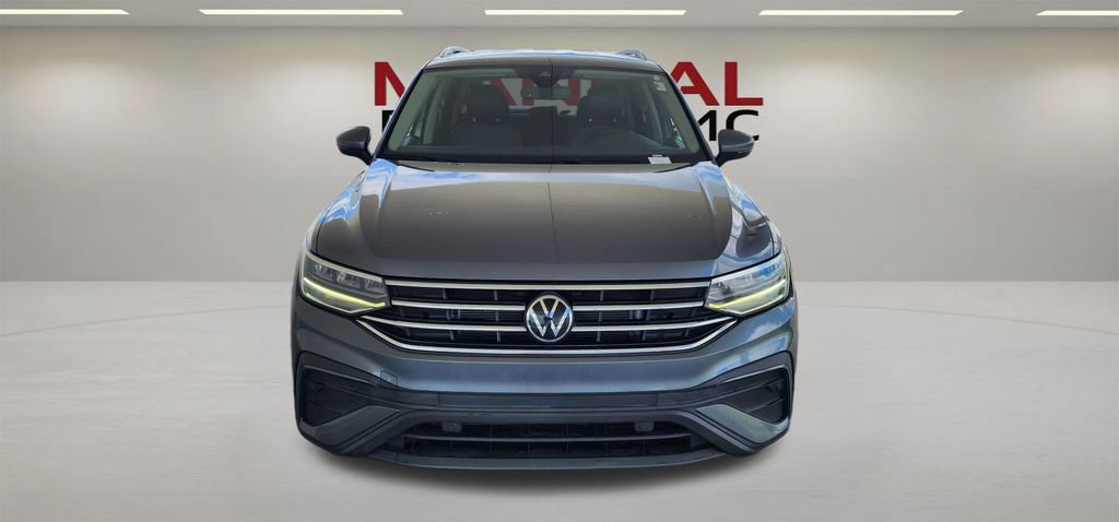 Used 2022 Volkswagen Tiguan SE FWD image 4