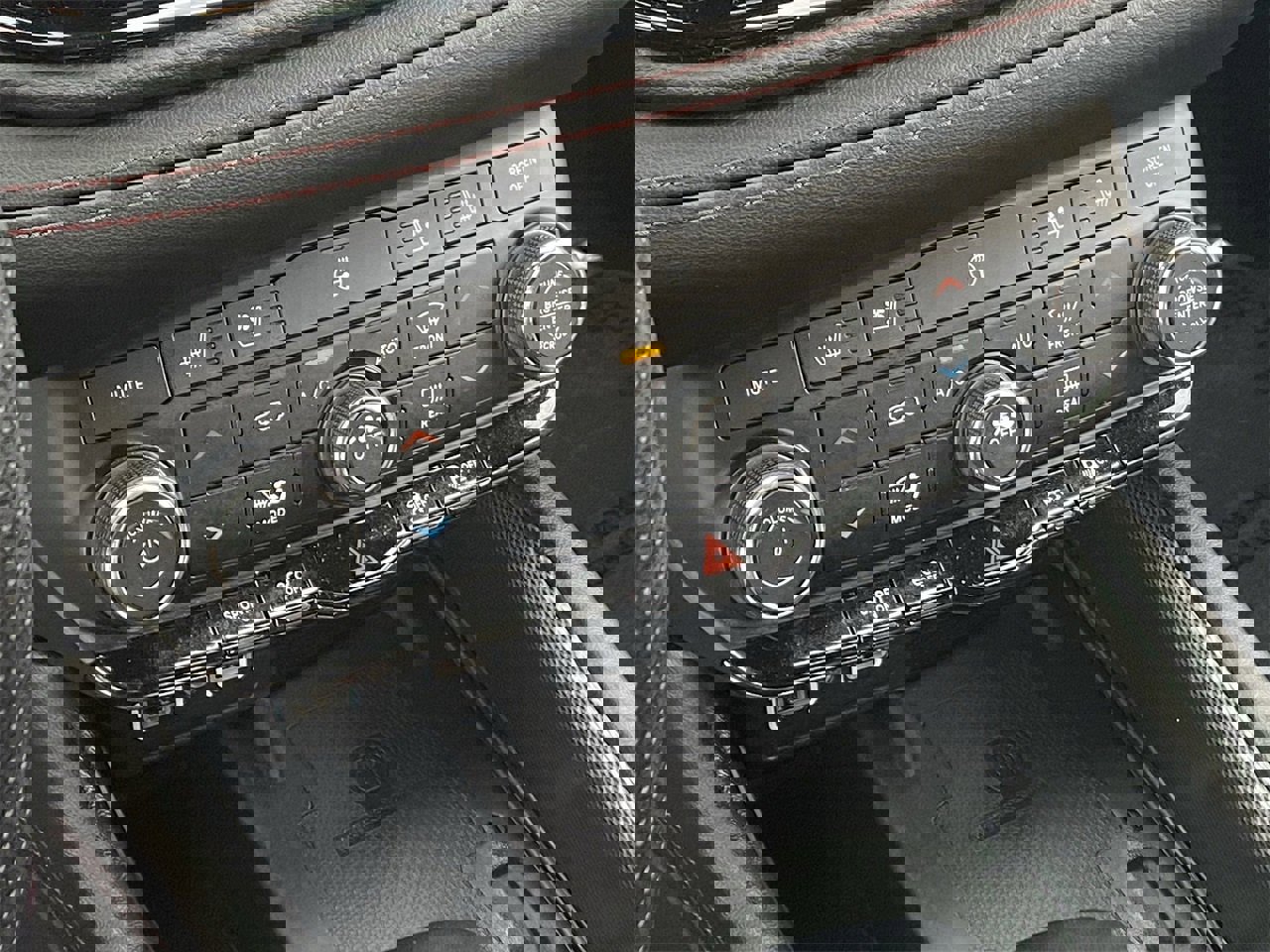 Used 2021 Dodge Durango R/T w/ Blacktop Package image 28