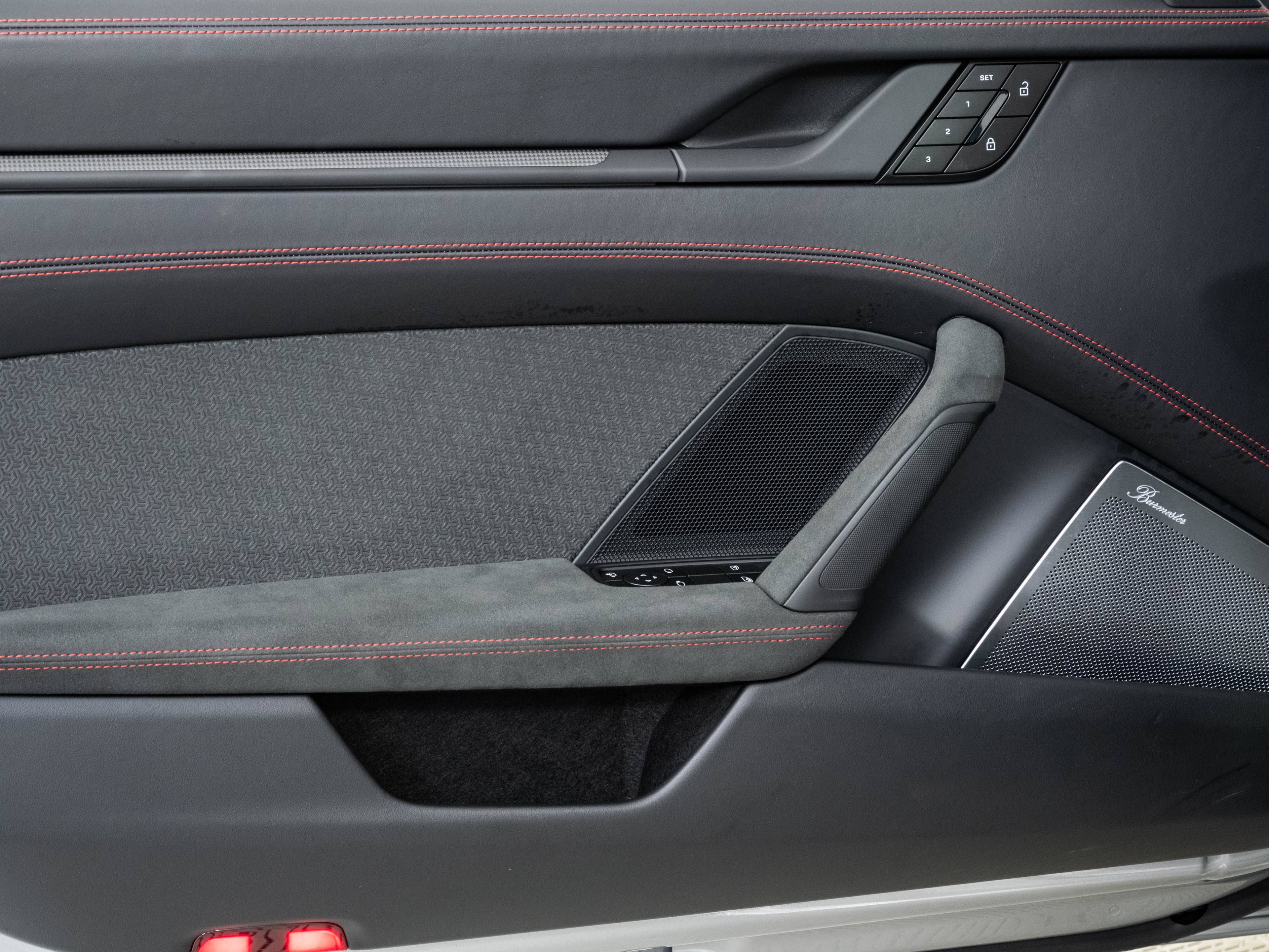 Certified 2025 Porsche 911 Carrera GTS RWD image 6