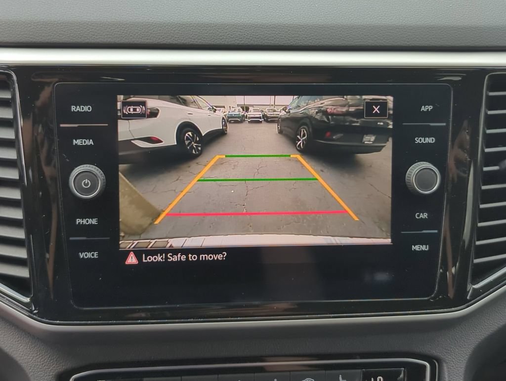 Certified 2023 Volkswagen Atlas SE FWD image 21