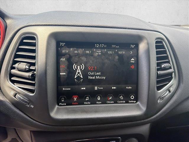 Used 2018 Jeep Compass Trailhawk w/ Navigation Group AWD/4WD image 13