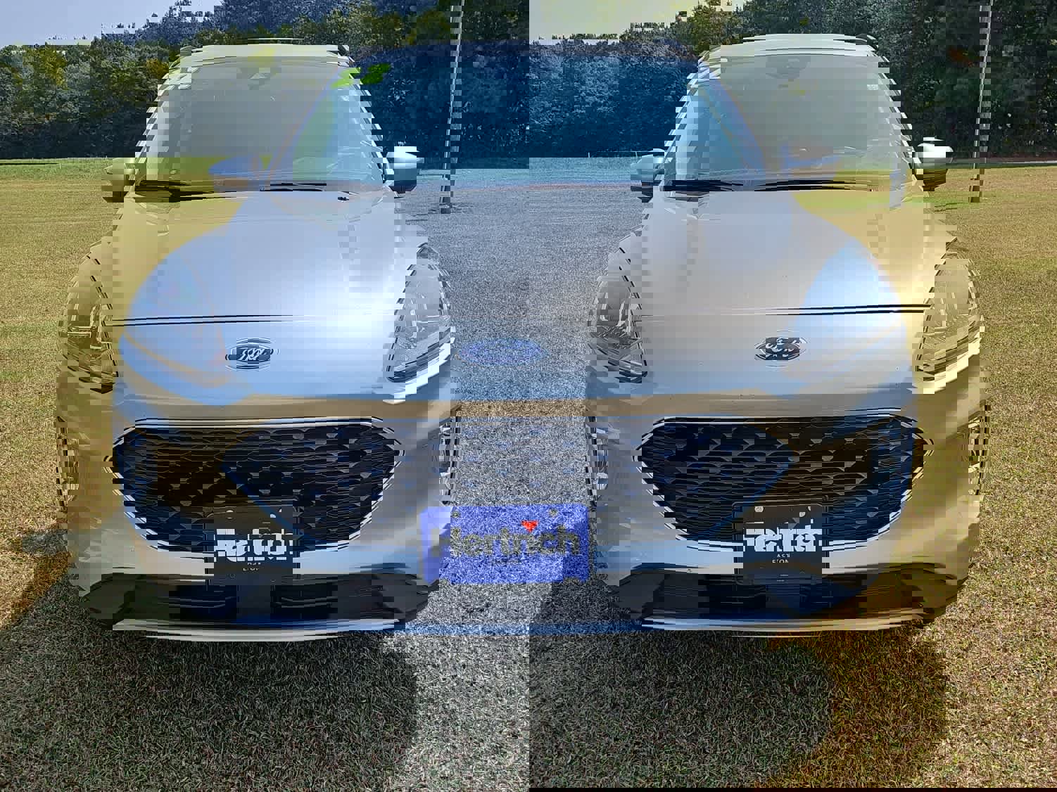 Used 2022 Ford Escape SEL image 2