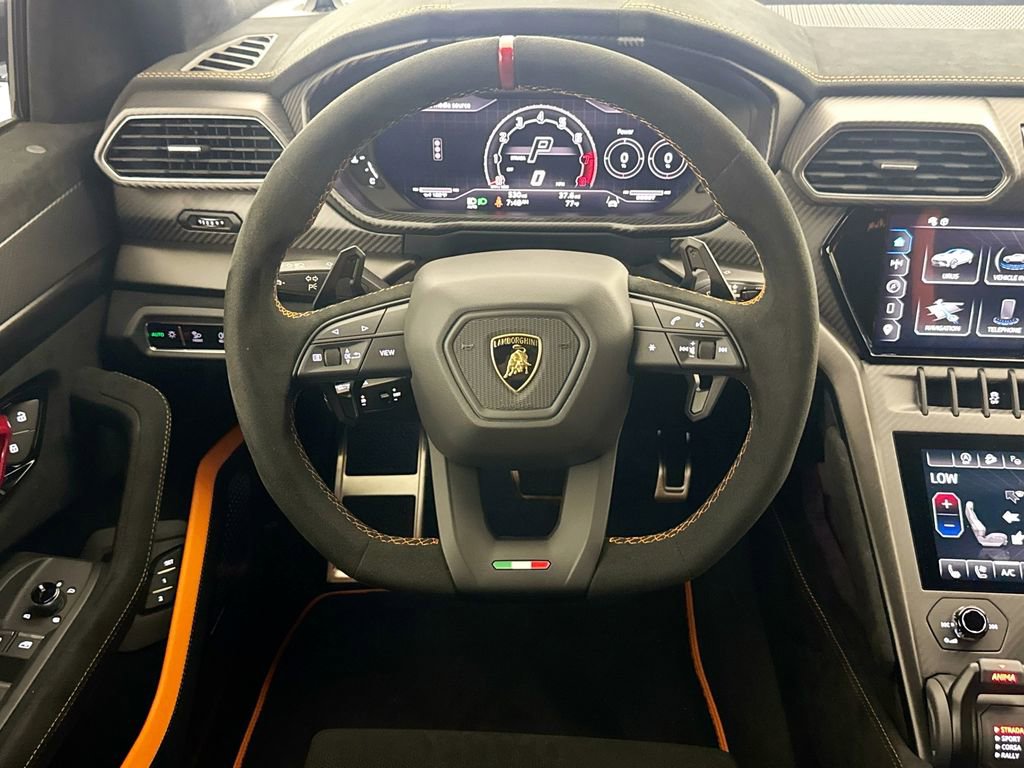 Used 2024 Lamborghini Urus Performante image 11