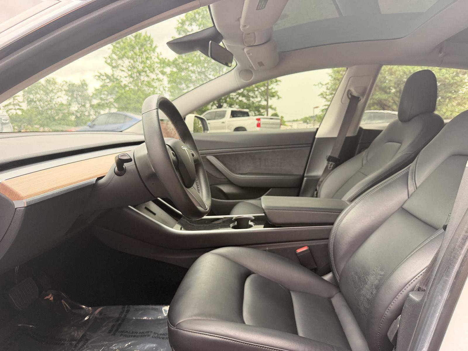 Used 2018 Tesla Model 3 Long Range RWD image 12