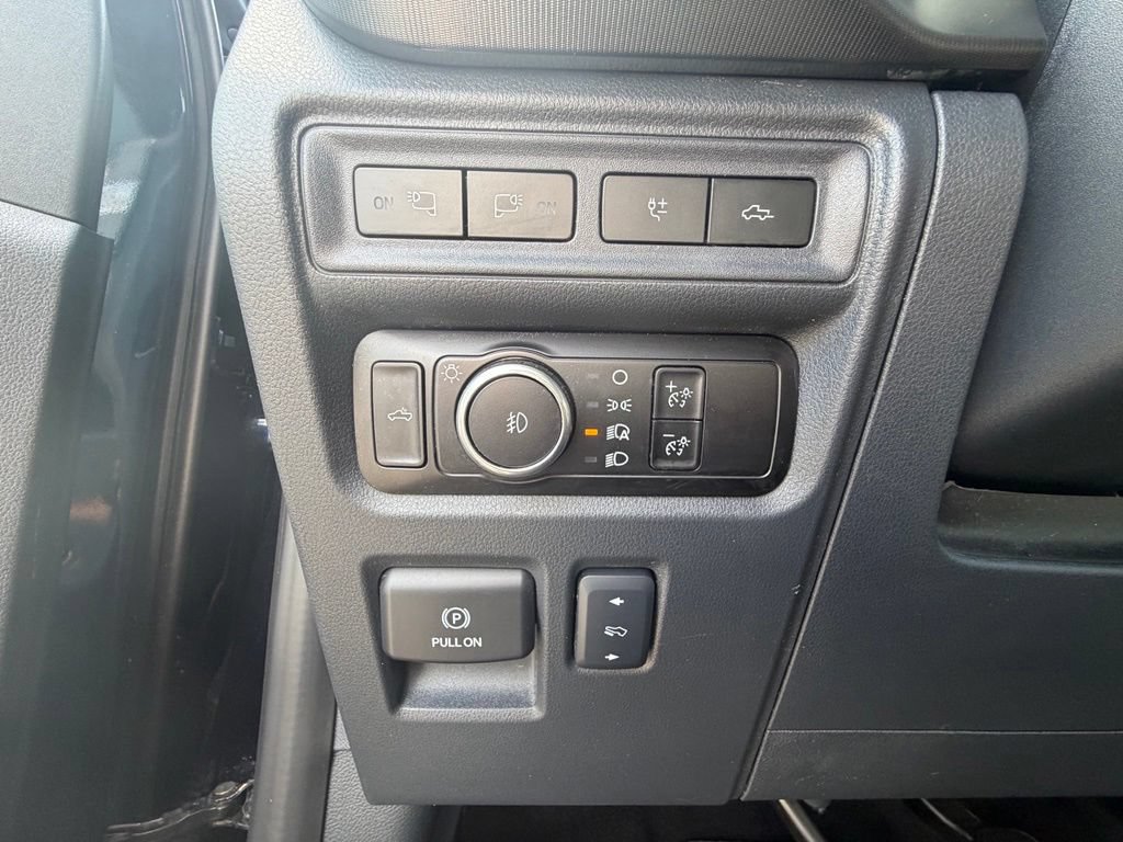 Used 2024 Ford F150 Platinum AWD/4WD image 4