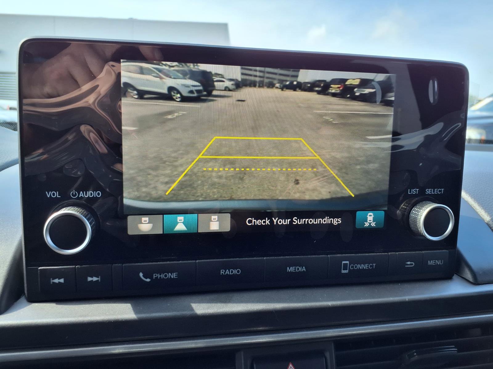 Used 2023 Honda Pilot Sport image 5