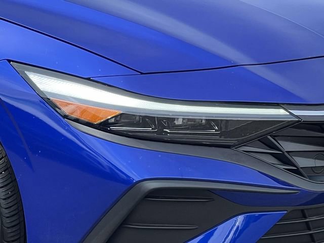 Certified 2025 Hyundai Elantra Sport FWD image 8