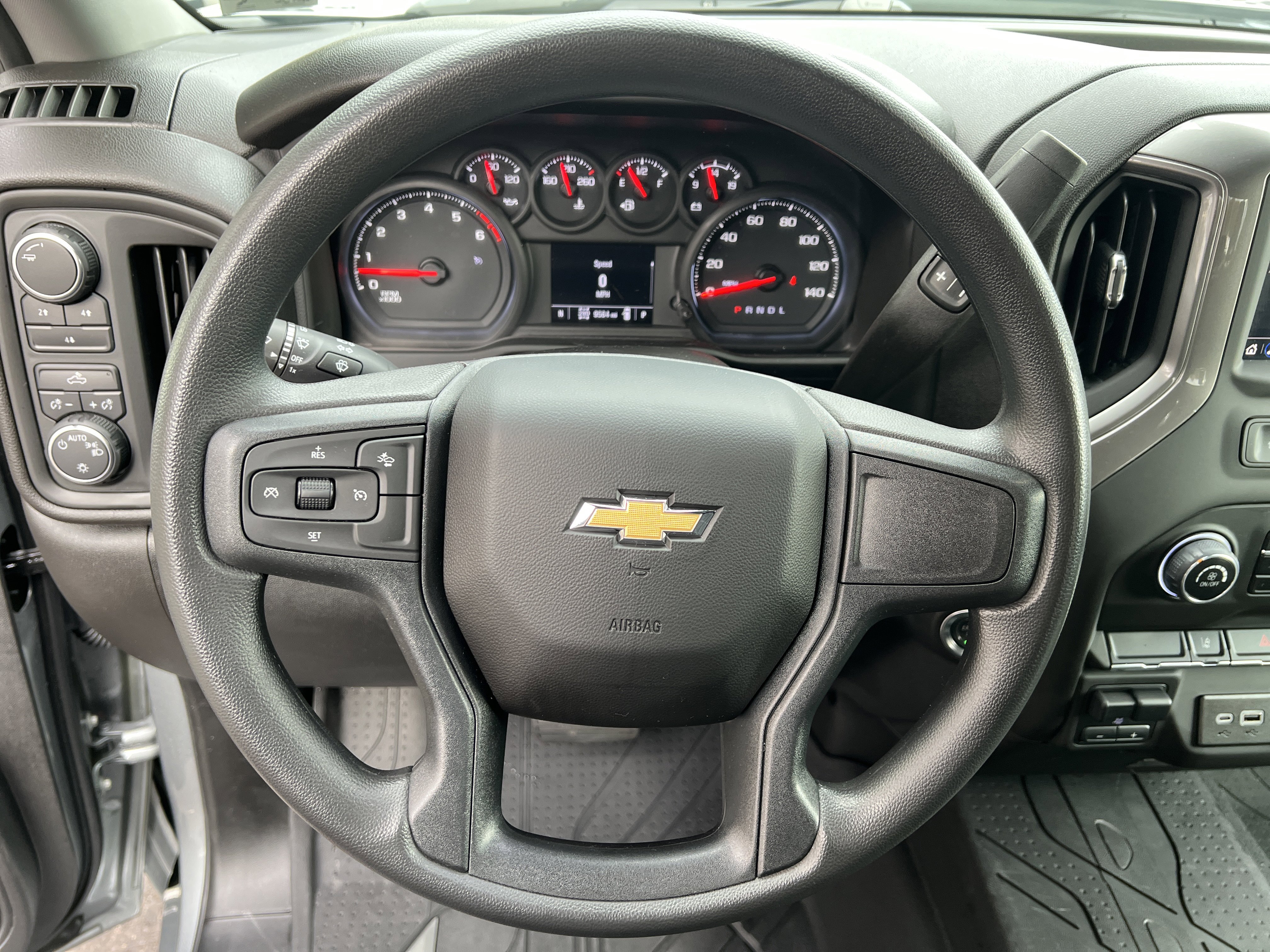 Certified 2025 Chevrolet Silverado 2500 Custom image 18