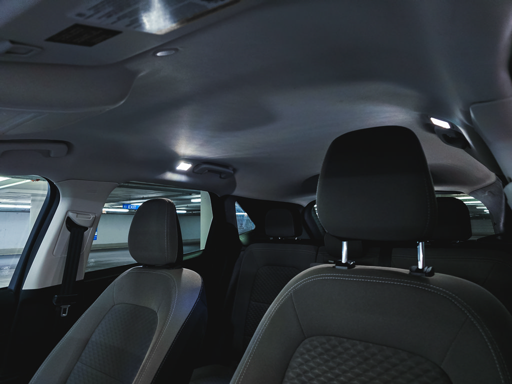 Used 2021 Ford Escape SE w/ Convenience Package FWD image 19